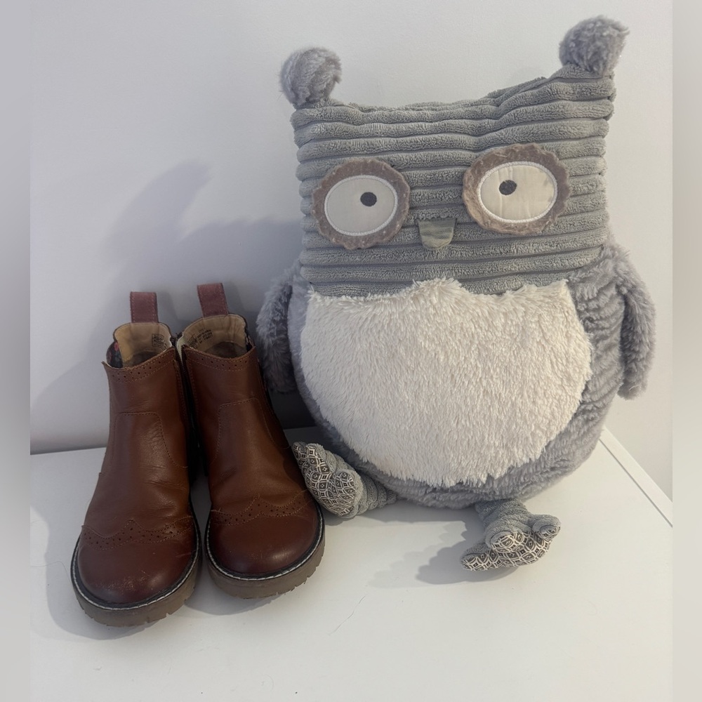 Mini Boden Chelsea Boots with flower sides